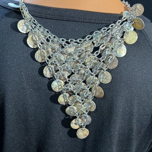 Fantastic Cascading Bib Mother of Pearl Necklace - Picture 8 of 10